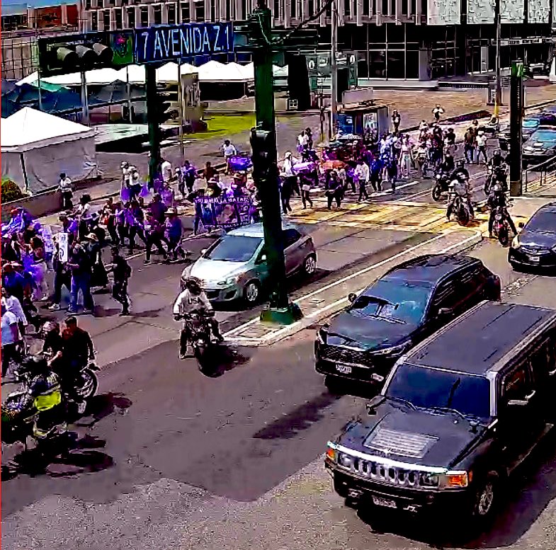 - Marcha hace varias exigencias -

Salieron de plaza El Obelisco zona 10 y han arribado a plaza de los Derechos Humanos en Centro Cívico zona 1.

Caso Melissa Palacios / Fernanda Bonilla, inició por un asesinato en Zacapa, año 2021. 

PMT Ciudad Guatemala - EMETRA