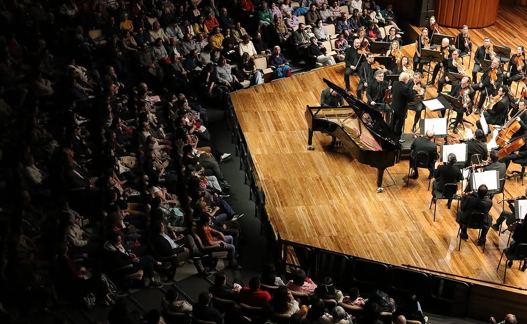 MadrigalPiano's tweet image. #NewWeek #NewProjects #PianistLife #STAYTUNED 🎹❤️
#MarcosMadrigal @CubaReport @inst_la @FranceACuba