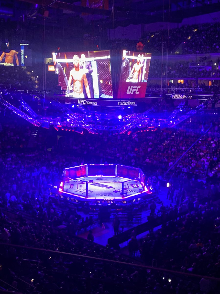 Last night, was a blast. #UFCDesMoines was a total success. Looking forward to more <a href="/ufc/">UFC</a> in Des Moines in the years to come!