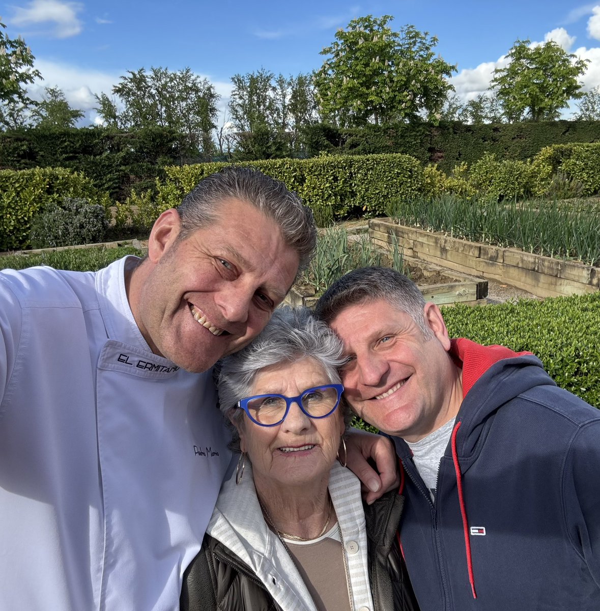 Olé por las madres, por ellas, por que siempre son y serán infinitas. 
.
Millones de gracias por estar siempre ahí. 
.
Feliz día de la madre!!
.
Te queremos Mamá. ❤️
.
#diadelamadre