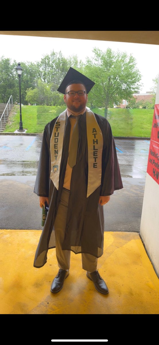 College Graduate  🎓🙏🏼