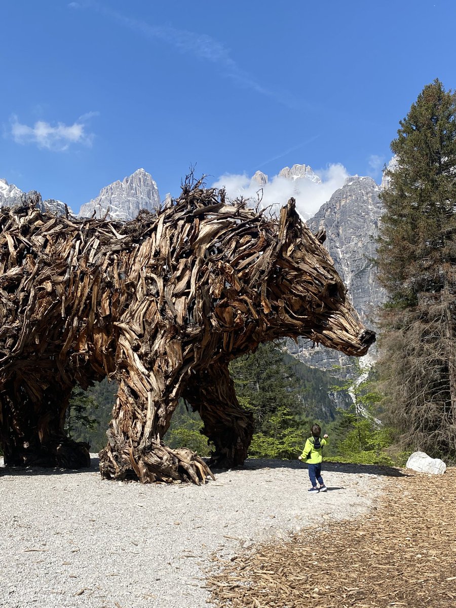 The Orso del Pradel artwork was awe-inspiring in person. 
I hiked with the hope of seeing a bear and also the hope of not seeing one.