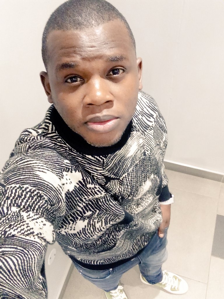 I tried looking like their boyfriend.