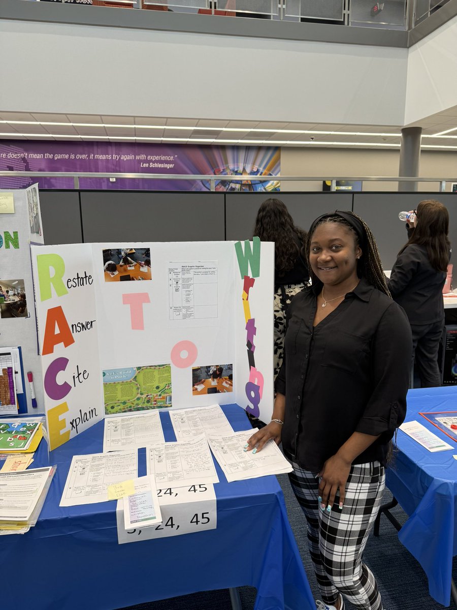 Ms. Robinson 👩🏾‍🏫🍎 tweet media