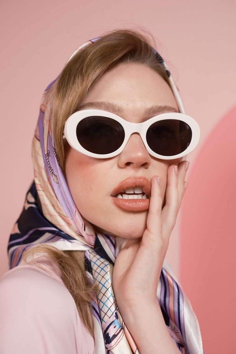 Catch hour 3 of Reg's Coffee House (Birmingham Mountain Radio 107.3 FM, 97.3 HD2 &amp; bhammountainradio.com ) to hear Bruce Springsteen, Shura, Lilly Hart, Will Johnson, Renée Elise Goldsberry, Mollie Elizabeth (pic), Benjamin Dakota Rogers, Robert Jon &amp; The Wreck, Jobi Riccio...