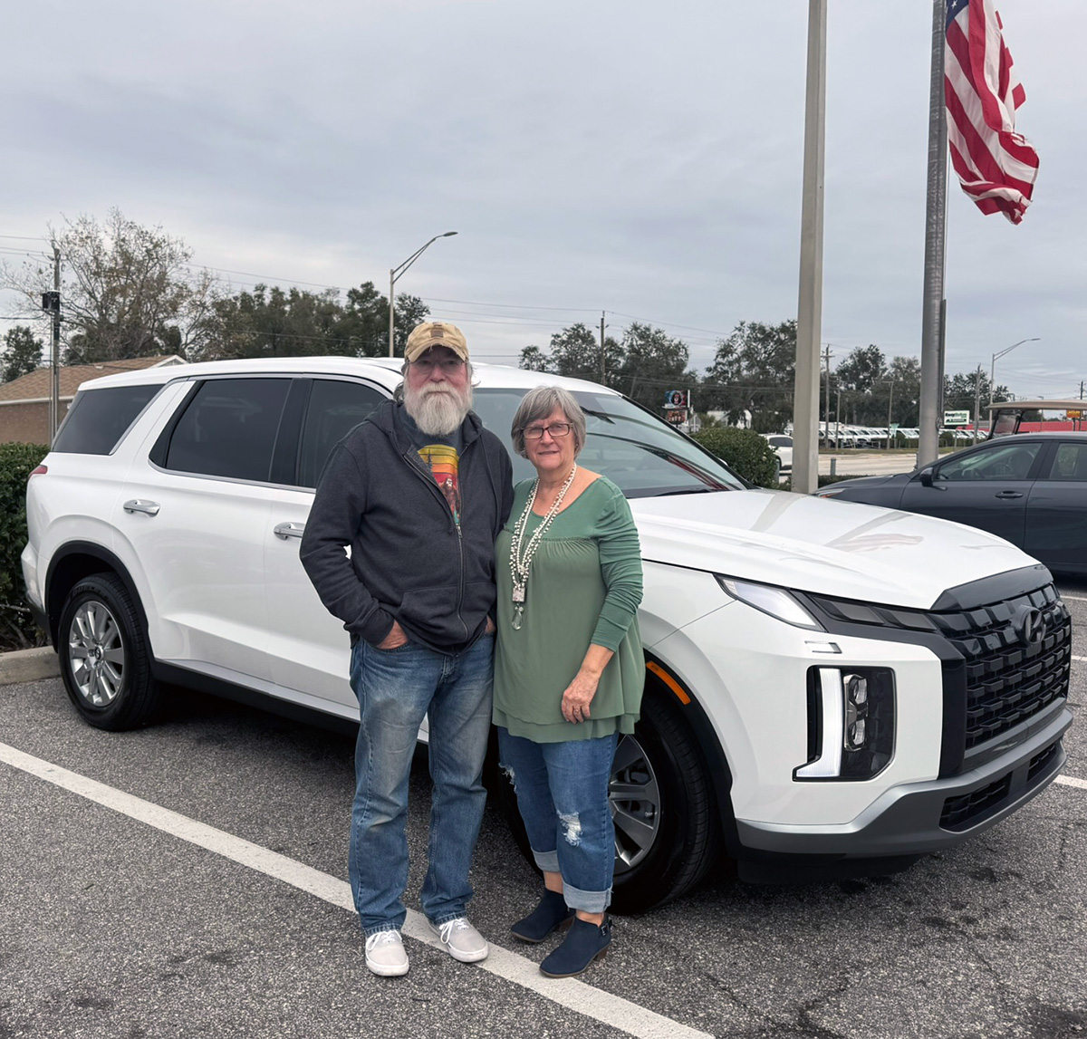 LakelandHyundai's tweet image. We know how important #CustomerReferrals are because they had such a good experience they said something about it... that&apos;s why Rupert &amp;amp; Allison Geiger came to #LakelandHyundai for their #2025Palisade with a #GreatSelection, #GreatDeals &amp;amp; #GreatService. #ThankYou for trusting us!