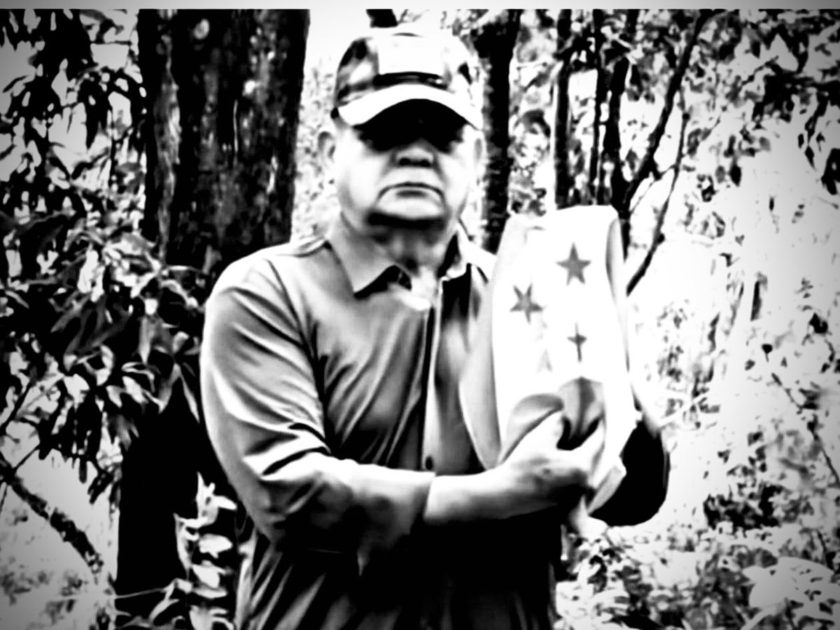 El Abominable Golpista de los Cerros

En las montañas de este país corren y se esconden cadejos castrenses, lloronas anticomunistas, siguanabas que son influencers, duendes robacarros y chupacabras narcotraficantes. El abominable huye, espantando niños cobardes con videos tontos.