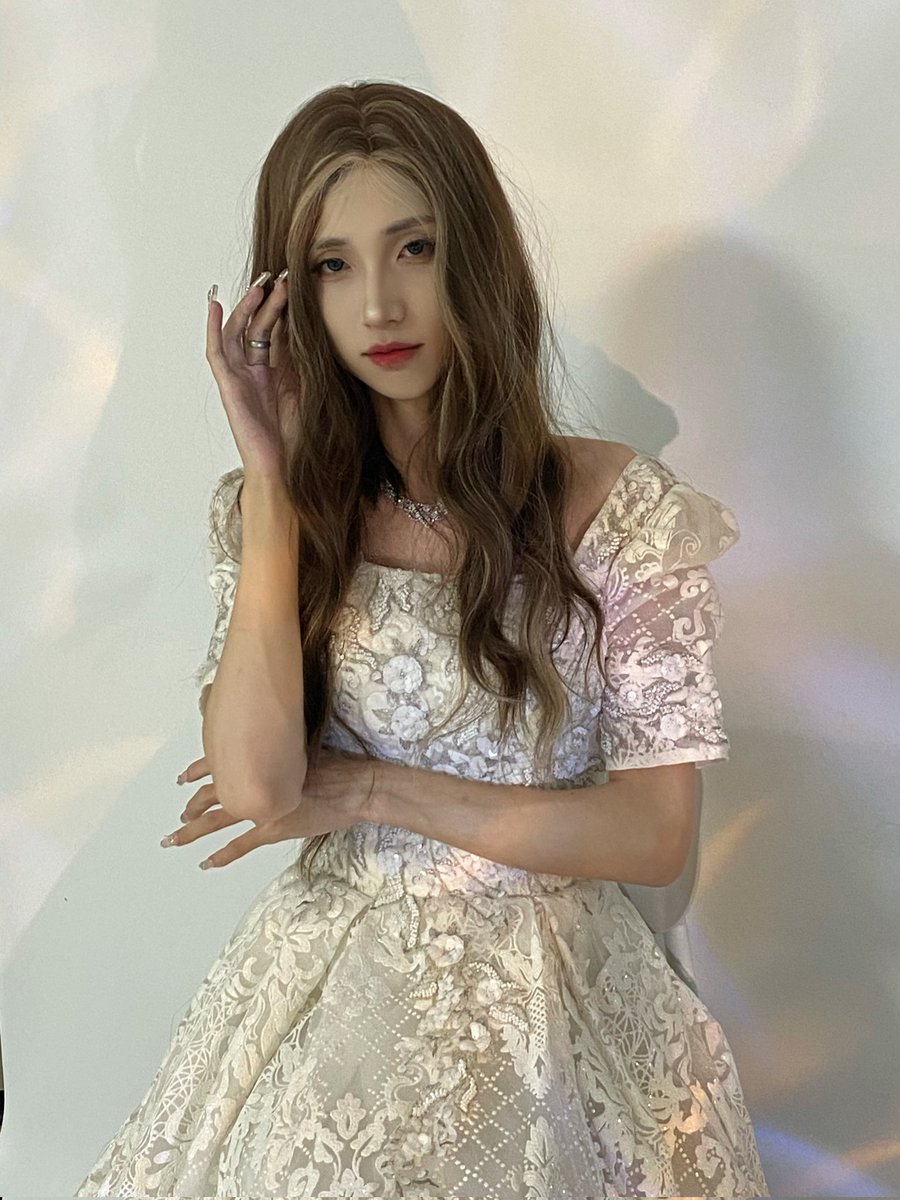 本人真实照片 人照无差 cd 172/44
有没有想来竞拍一下雏菊的 起拍价1500一次
#cd #男娘 #沈阳 #爸爸活