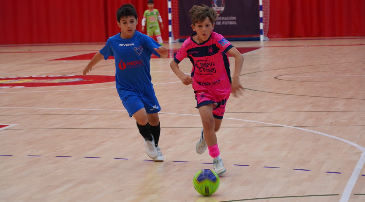 ⏯️ Reanúdase a final da 𝐏𝐫𝐞𝐟𝐞𝐫𝐞𝐧𝐭𝐞 𝐀𝐥𝐞𝐯𝐢́𝐧 logo do descanso en <a href="/AsPontes/">AsPontes</a> 

1⃣ <a href="/RibeiraFS/">Club Ribeira Fútbol Sala</a> 
0⃣ Kompite Amor de Dios

#Futsal