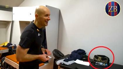 CuentaMister's tweet photo. LA @UEFAcom_es @ChampionsLeague SE RIE DE TODOS: El Madridista MARCINIAK y VAN BOEKEL arbitrarán el decisivo INTER vs BARÇA

Marciniak, "el tio del neceser con el escudo del trampas" que además ayudó al trampas a echar al Bayern anulando ilegalmente un gol a De Ligt y este año a echar al Atlético anulando ilegalmente el gol de Julián, será el árbitro de campo.

Le quitan del VAR a su pareja habitual y ponen a Van Boekel... el árbitro de VAR que perjudicó gravemente al Barça ante el Inter en 2022, anulando un gol a Pedri por una mano de Ansu con un criterio que 5 minutos después le obligaba a señalar penalti de Dumfries y no lo quiso señalar, además de no querer ver roja en una entrada criminal sobre Busquets.

Recuerda que "el realísimo se lleva fatal con Tebas y la UEFA"... y mientras, LOS HECHOS, nos muestran estos escandalosos, vergonzosos y repugnantes acontecimientos.

Contra todo y contra todos, es poco decir.