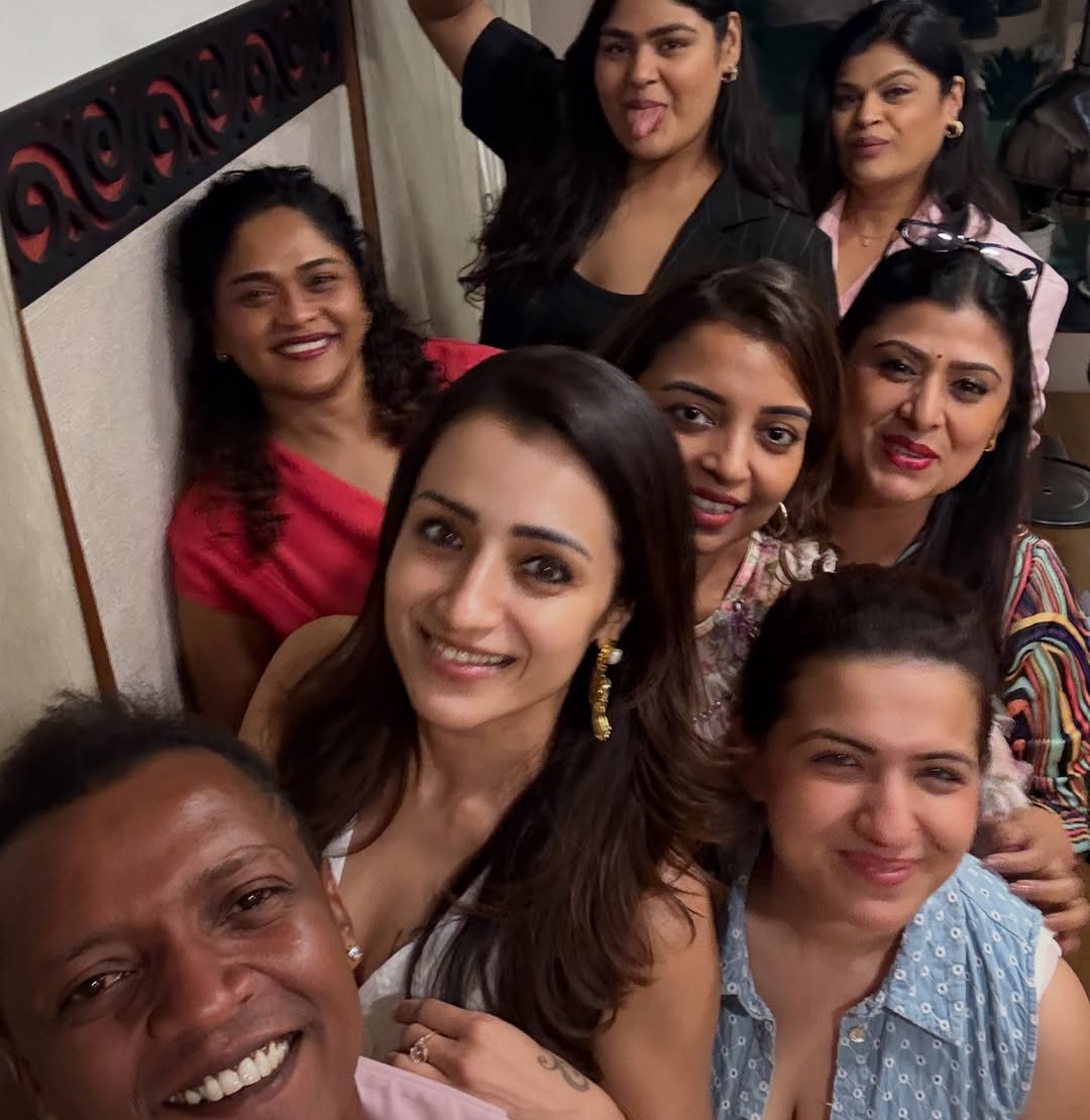 GqHxAqvbsAArBiH?format=jpg&name=medium