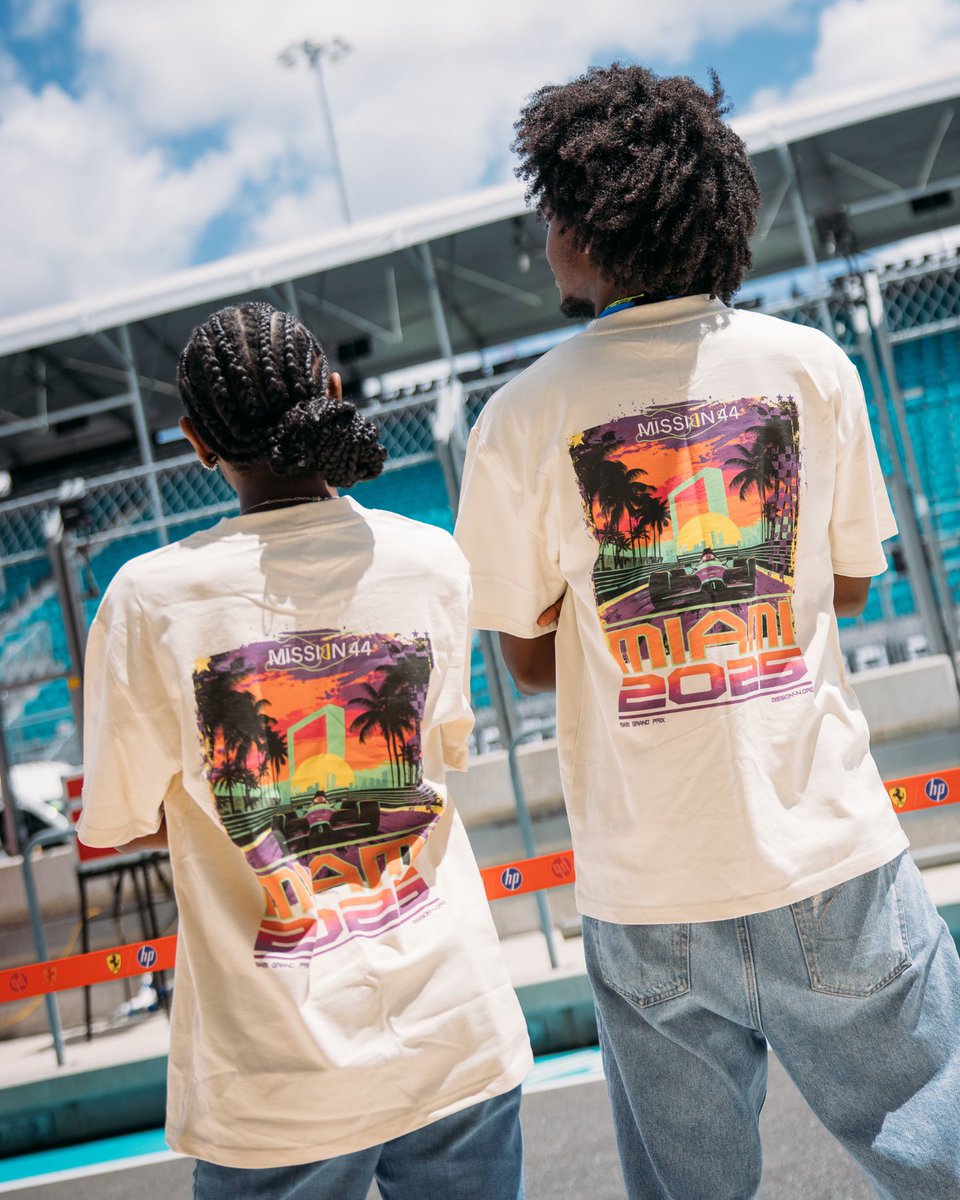 mission44's tweet image. Driving change in Miami 🌴💥
We were excited to welcome young people from our new partners, America on Tech and @MiamiEdTech, to experience an inspirational day behind-the-scenes at the Miami Grand Prix.
After starting the day meeting Mission 44 founder @LewisHamilton, the…