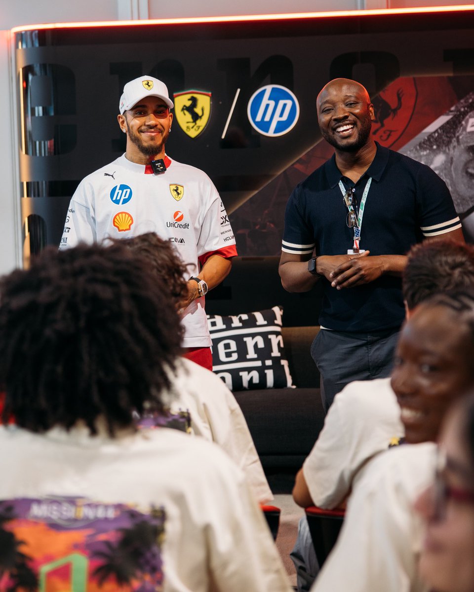 mission44's tweet image. Driving change in Miami 🌴💥
We were excited to welcome young people from our new partners, America on Tech and @MiamiEdTech, to experience an inspirational day behind-the-scenes at the Miami Grand Prix.
After starting the day meeting Mission 44 founder @LewisHamilton, the…