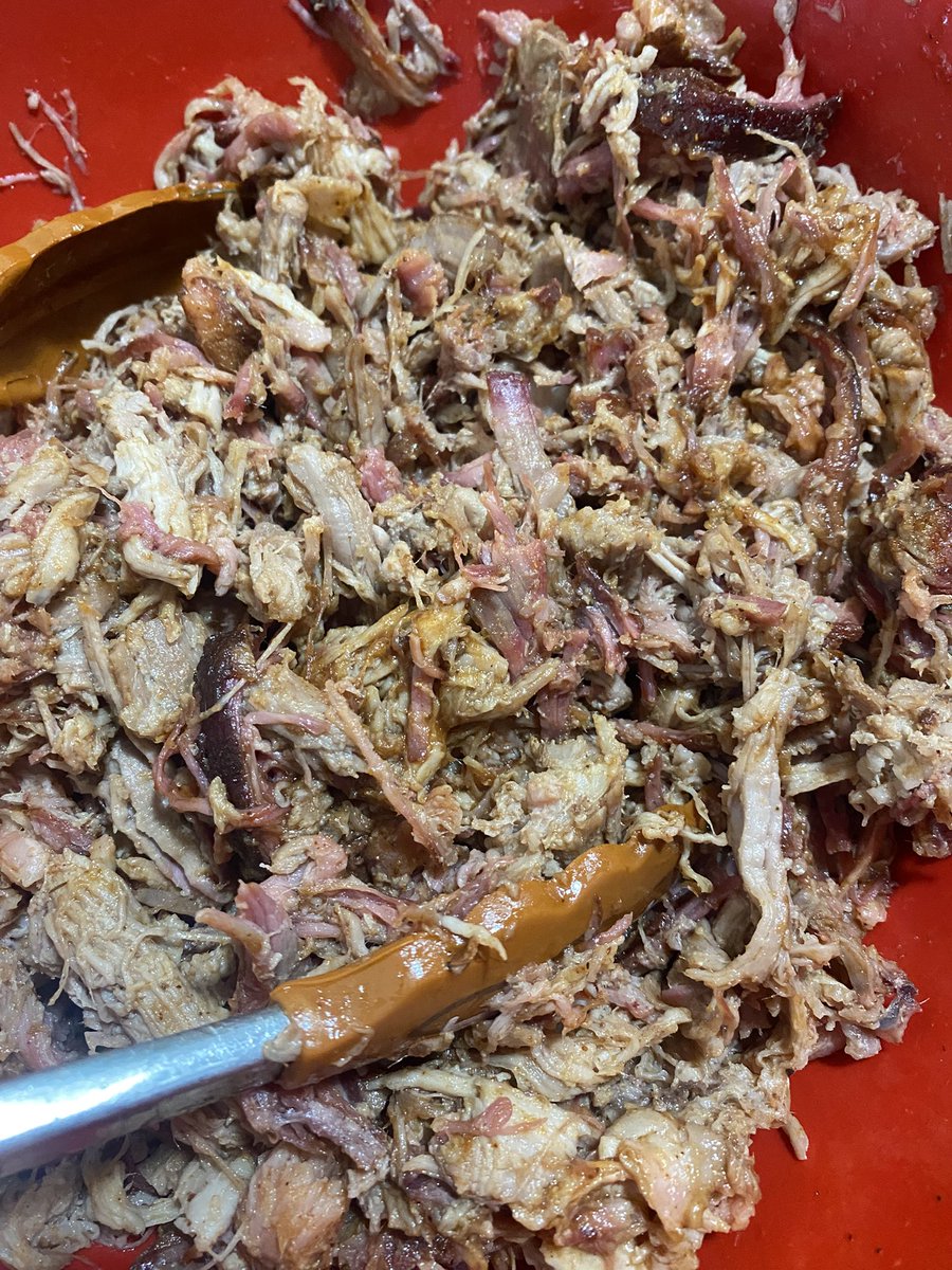 bjizzle56's tweet image. Pulled Pork in coming... #Yoder #BBQ #Smoker #PulledPork