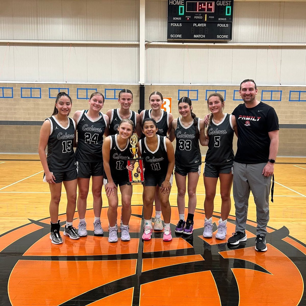 Michigan Cobras Basketball (@michigancobras) on Twitter photo 2026 team goes 3-1 this weekend to win the Cagers Invitational🏀
Great event with lots of media coverage and college coaches watching our team❗️
<a href="/coachselvia/">Billy Selvia</a> <a href="/CoachEvanBell/">Evan Bell</a> <a href="/wadesworld32/">Coach Keith Wade</a> 2026 team goes 3-1 this weekend to win the Cagers Invitational🏀
Great event with lots of media coverage and college coaches watching our team❗️
<a href="/coachselvia/">Billy Selvia</a> <a href="/CoachEvanBell/">Evan Bell</a> <a href="/wadesworld32/">Coach Keith Wade</a>
