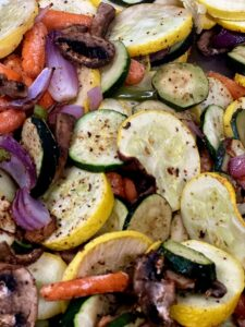 🧑‍🍳 This Mushroom Medley from <a href="/ACSchoolsTN/">Anderson County Schools TN</a>  Clinton High School is a student-favorite recipe roasted mushrooms with zucchini, squash and onions! Try it out 👉 bit.ly/4jCfkj3 #KidsEatMushrooms2 #ChildNutrition
