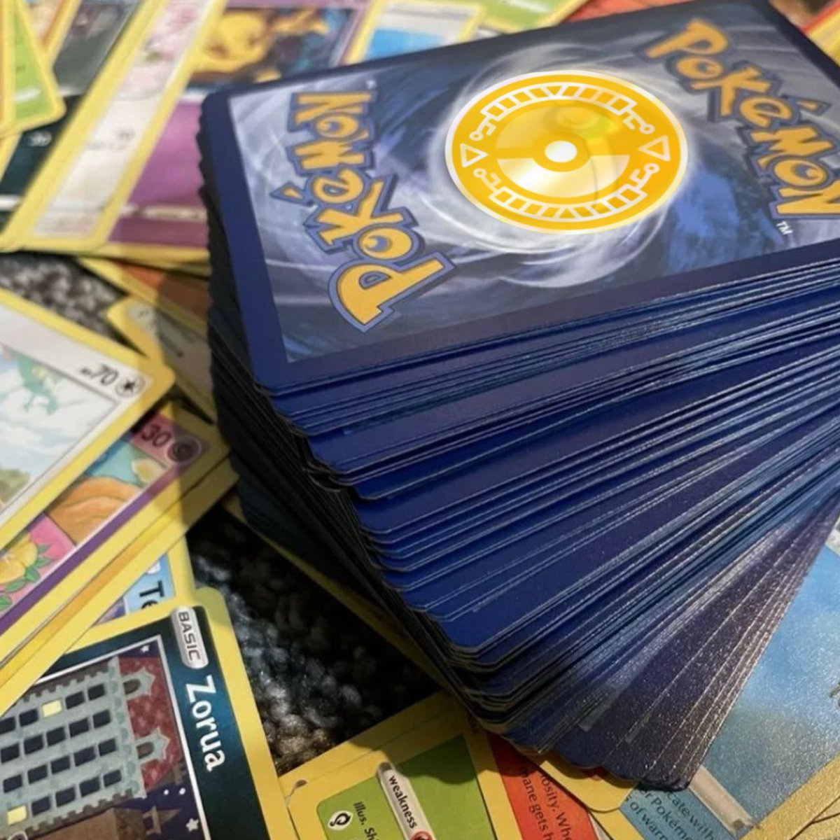 Pokecoinsolana's tweet photo. Anyone up for a lil game? https://t.co/nRgmyGQmxw