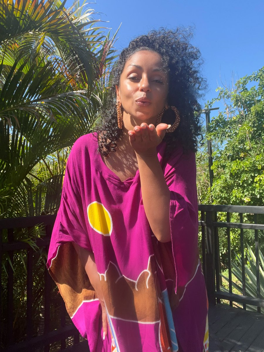 #SuperbSunday 🌸☀️
With love &amp; elevation, 💐🩷

~Mya