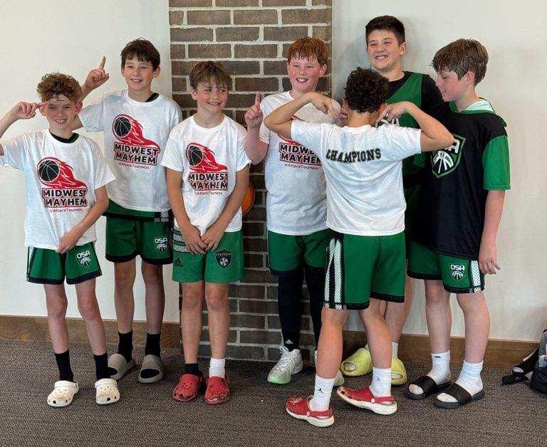 CHAMPIONS! 🥇

OSA 5th Elite Howe will be coming home as the Midwest Mayhem Champions! Congratulations on a great weekend! #OSAHoops