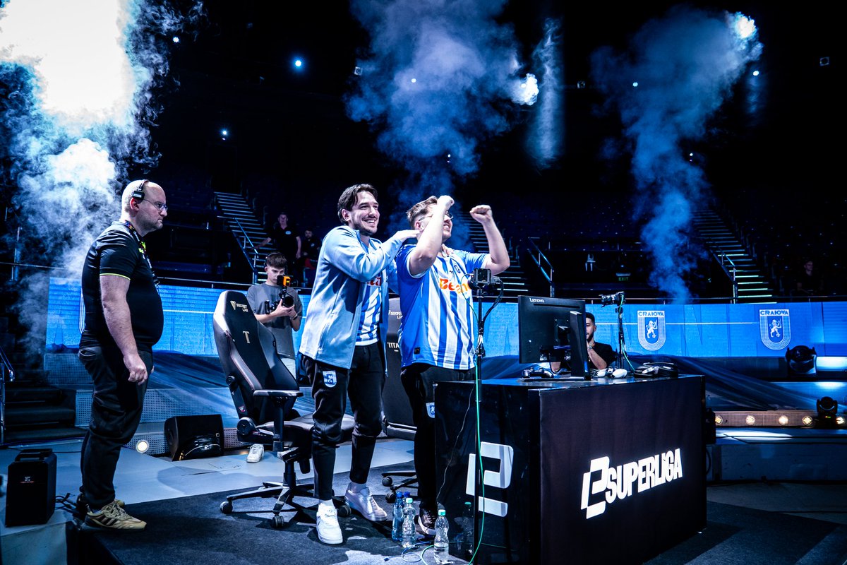 AndresCYTorres7's tweet image. 33/33 chemistry 🟢
@hyperspiritro @RvPuiu
📸 eSuperLiga 🇷🇴