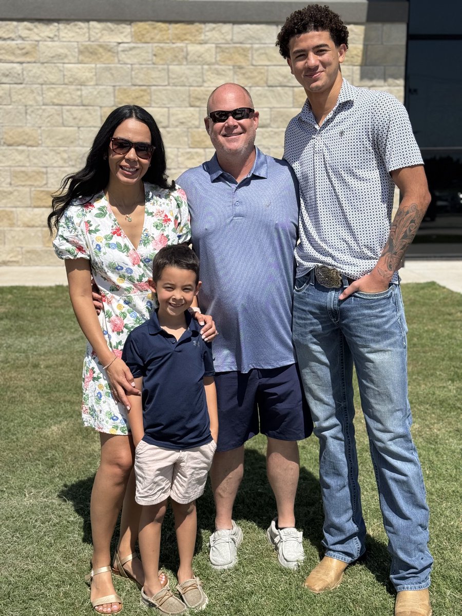 Coach Clawson tweet media