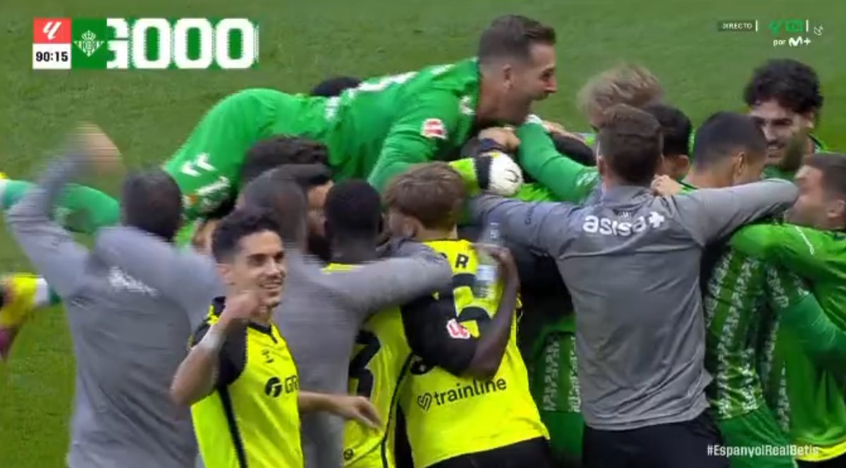 🟢La remontada lograda por el Real Betis este domingo ante el Espanyol (1-2) en Cornellá al calor de su fiel hinchada catalana es sencillamente GRANDIOSA y materializada con dos goles ANTOLÓGICOS de Lo Celso y Antony

👏¡¡Qué manera de jugar al fútbol y de poner cerco al portal