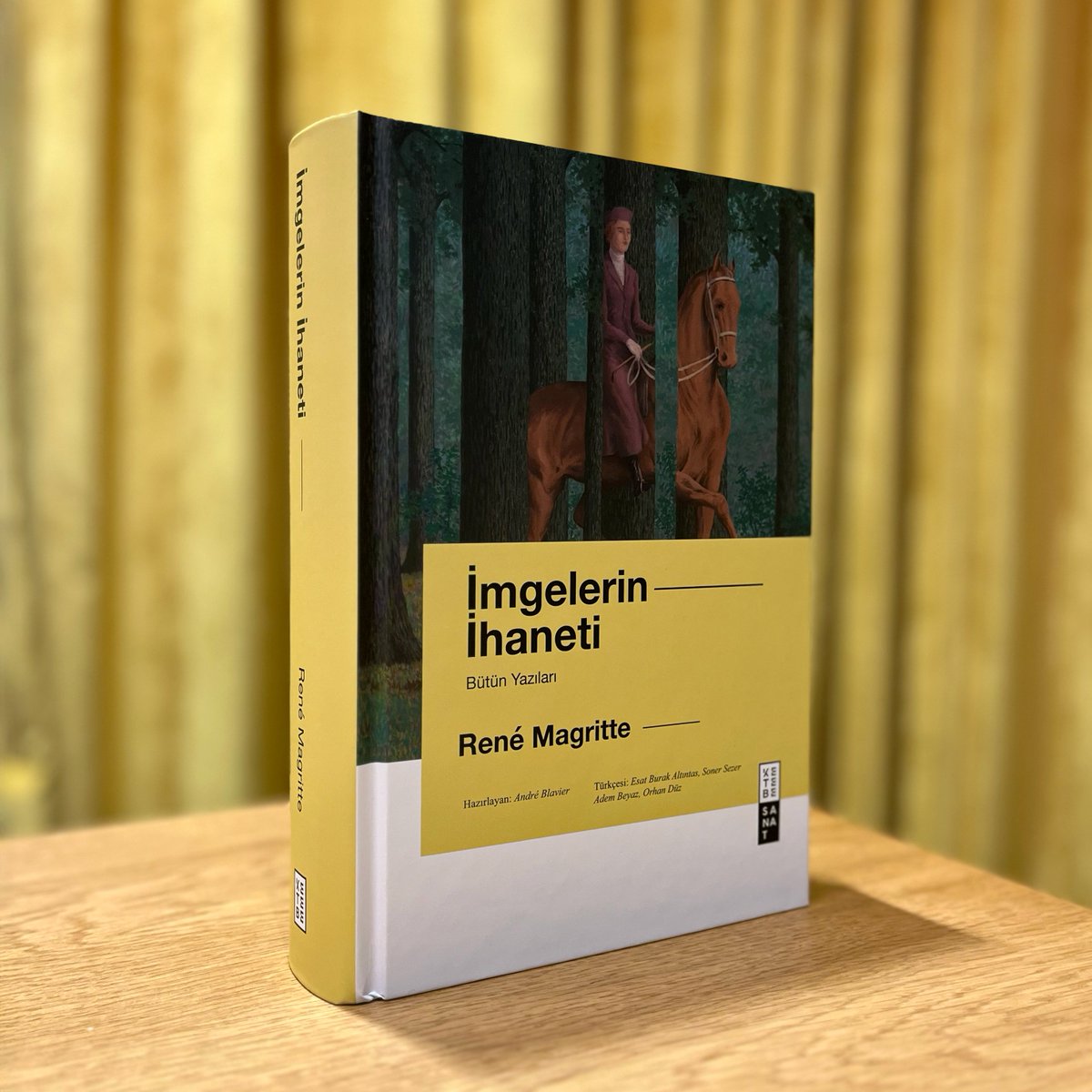 René Magritte’in yaşamı boyunca kaleme aldığı tüm yazılar, mektuplar, röportajlar ve manifestolar İmgelerin İhaneti’nde bir araya geliyor. Yalnızca Magritte’in değil, bütün bir sürrealist düşüncenin izini sürmek isteyenler için vazgeçilmez bir kaynak... ketebe.com/imgelerin-ihan…