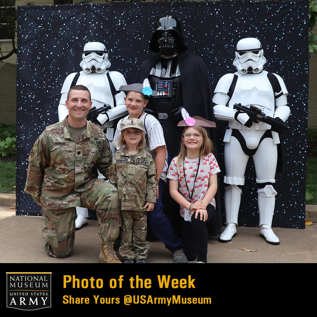 USArmyMuseum's tweet photo. A special thanks to Maj. Howard and his photogenic @USArmy family for this candid shot during the #BringAChildToWorkDay event at the Pentagon last month-- a perfect #photooftheweek for #StarWarsDay! #BACTWD @DeptofDefense https://t.co/CcTL1Ofq7X