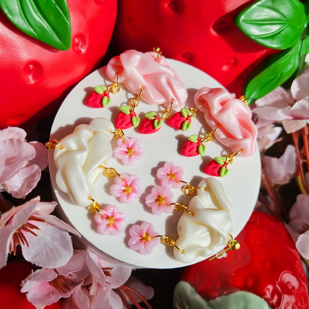 1 week until the Strawberries Sakura launch