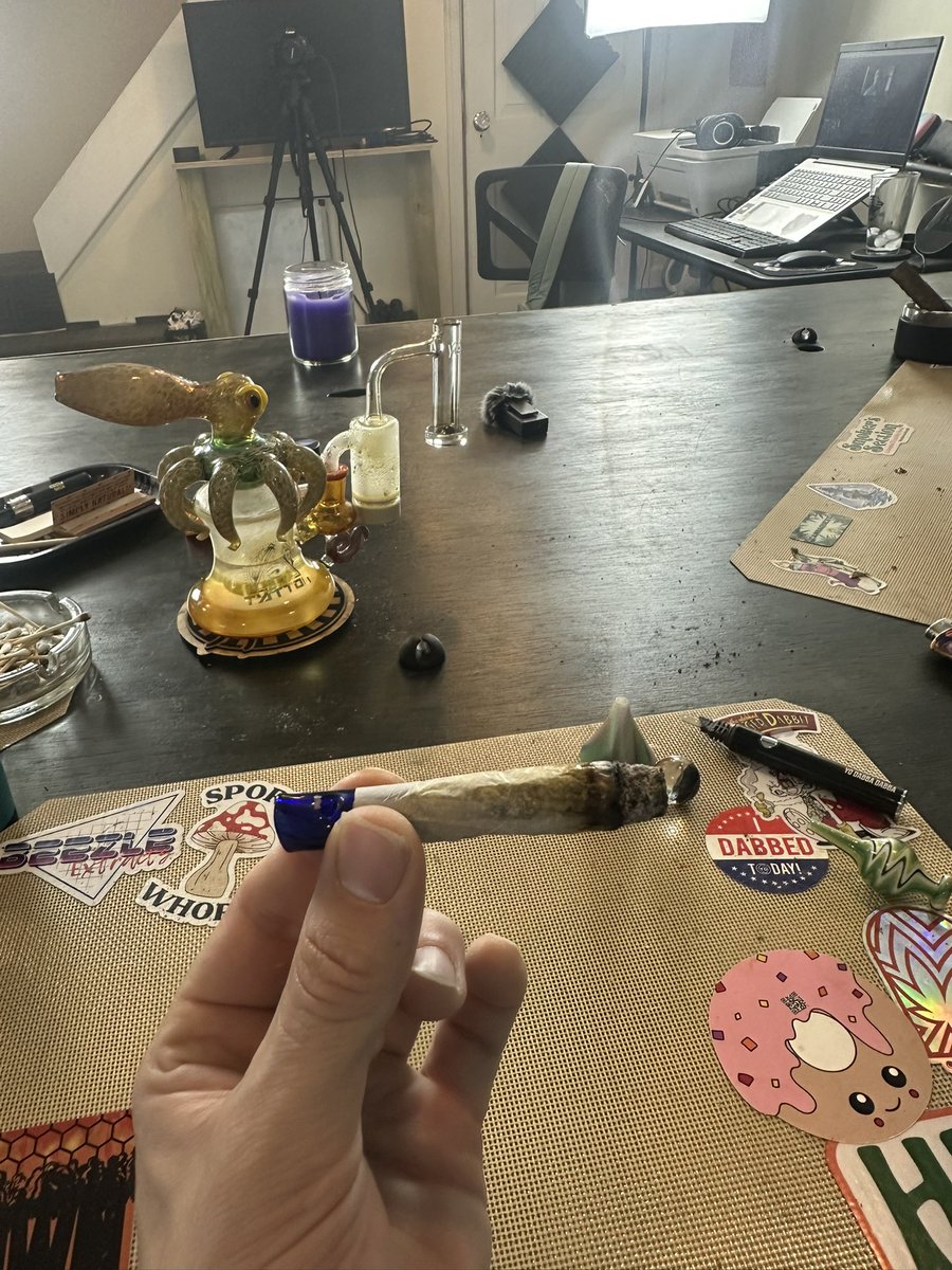Travs Dabs tweet media