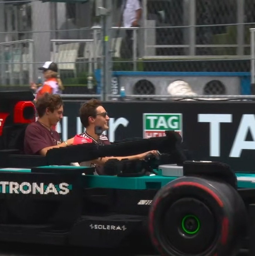 formulafakers tweet media