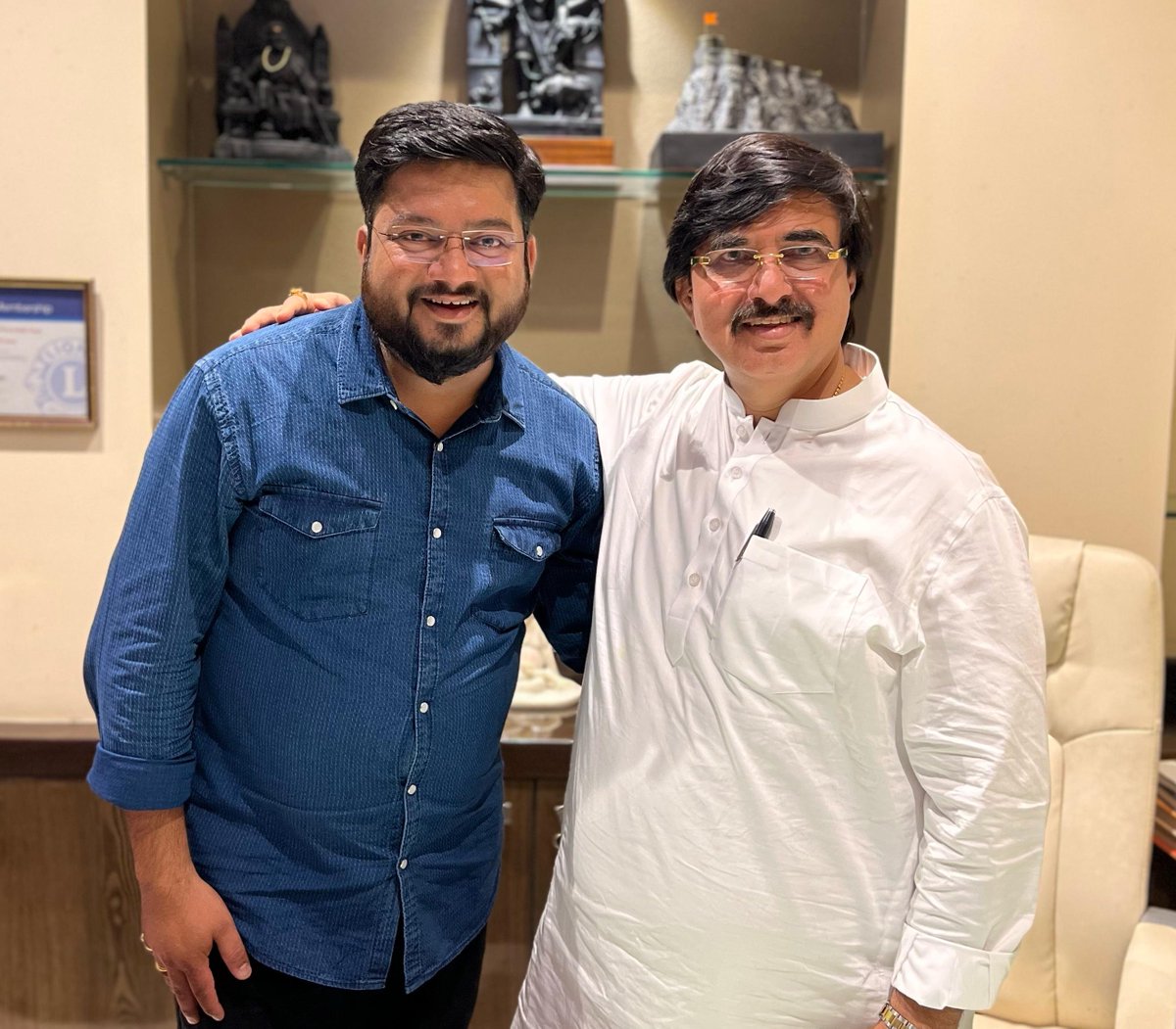 Amol Kavitkar (@amolkavitkar) on Twitter photo पुण्यनगरीचे मा. उपमहापौर आणि राष्ट्रवादी कॉंग्रेस पार्टीचे पुणे शहराध्यक्ष मा.श्री. दीपकभाऊ मानकर यांना वाढदिवसाच्या हार्दिक शुभेच्छा ! भाऊंना उत्तम आरोग्य, उदंड आयु आणि उज्ज्वल भवितव्य लाभो, हीच श्री स्वामी समर्थ महाराजांचरणी प्रार्थना !
<a href="/deepakmankarncp/">Deepak Mankar</a> पुण्यनगरीचे मा. उपमहापौर आणि राष्ट्रवादी कॉंग्रेस पार्टीचे पुणे शहराध्यक्ष मा.श्री. दीपकभाऊ मानकर यांना वाढदिवसाच्या हार्दिक शुभेच्छा ! भाऊंना उत्तम आरोग्य, उदंड आयु आणि उज्ज्वल भवितव्य लाभो, हीच श्री स्वामी समर्थ महाराजांचरणी प्रार्थना !
<a href="/deepakmankarncp/">Deepak Mankar</a>
