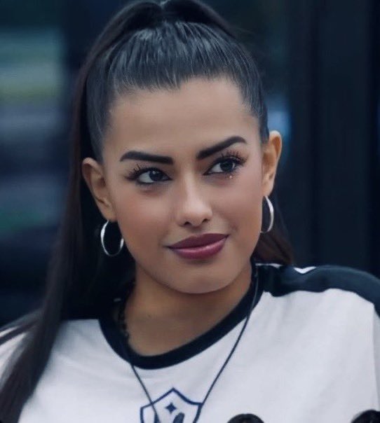 aguantetatoo's tweet image. ULTIMO DÍA Y MAÑANA UNA DE ELLAS
ABANDONARÁ LA CASA! QUIEN TE GUSTARÍA QUE SIGUIERA EN COMPETENCIA?

❤️LUZ

🔁CHIARA

#GranHermano