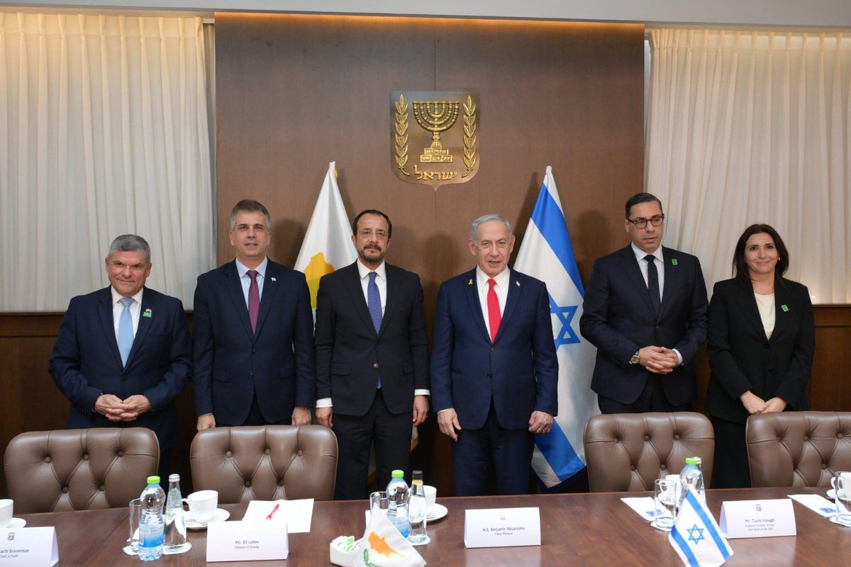 At the diplomatic meeting held between Prime Minister Netanyahu and <a href="/PresidentCYP/">President of the Republic of Cyprus</a>  <a href="/Christodulides/">NikosChristodoulides</a> it was agreed that the electricity cable (IMEC project) linking the 2 countries – and in the future, linking Cyprus with Europe – would be signed this year.

gov.il/en/pages/event…