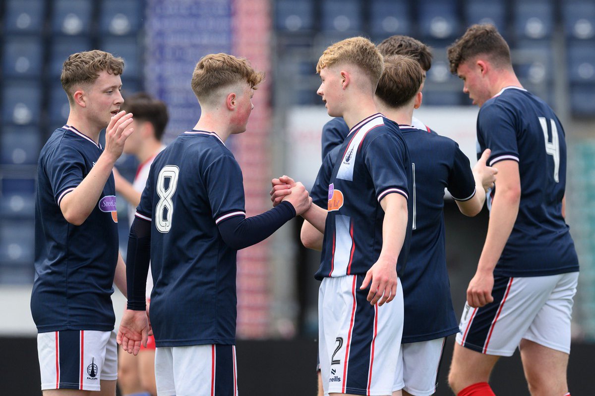 FalkirkFC's tweet image. Make ours a TREBLE 🏆🏆🏆

Congratulations to our U16s and U18s who won their respective leagues with victories today

Champions Again, Champions Again, Champions Again, Ole Ole 💙