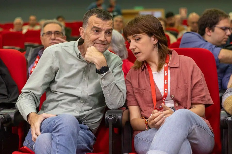 Antonio Maíllo 🇪🇭🔻 (@mailloantonio) on Twitter photo Enhorabuena <a href="/nereafercor/">Nerea Fdez. Cordero🇵🇸</a> por tu elección como coordinadora de IU Extremadura, ejemplo de consenso y unidad.
Una nueva etapa para seguir consolidando una IU fuerte y arraigada al territorio, que ponga todo su esfuerzo en construir un futuro digno para Extremadura
📸Jero Morales Enhorabuena <a href="/nereafercor/">Nerea Fdez. Cordero🇵🇸</a> por tu elección como coordinadora de IU Extremadura, ejemplo de consenso y unidad.
Una nueva etapa para seguir consolidando una IU fuerte y arraigada al territorio, que ponga todo su esfuerzo en construir un futuro digno para Extremadura
📸Jero Morales