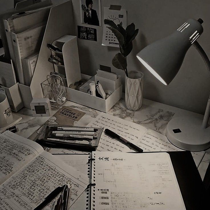 sleppyniny's tweet image. 📎 INTRO ·
— Olá ! Me chamo Niny, prazer em conhecer vocês ♡

• 3° ano ensino Médio
• psicologia ou contábeis
• 🇧🇷 

Estudando pro ENEM ouvindo skz e enhypen