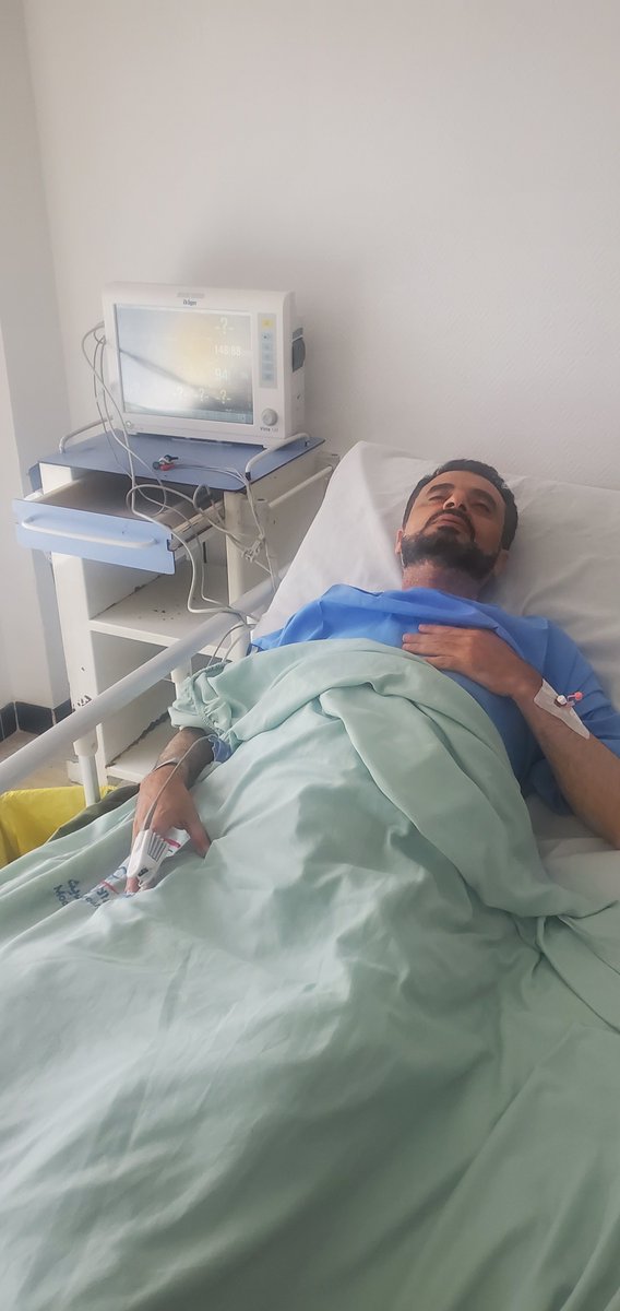 الحمد والشكر والثناء لله سبحانة
اليوم تمت عملية توسيع الشريان التاجي و شريان اخر بنجاح بواسطة البالون الدوائي
و على يد الدكتور الانسان #طه_الميموني
سلام ربي عليه

شكرا لكل من سأل واتصل وارسل و ذكرني بدعوه صادقة
وشكرا للقوات المسلحة رفعت المعنويات قبل العملية للسماء

#لله_الحمد