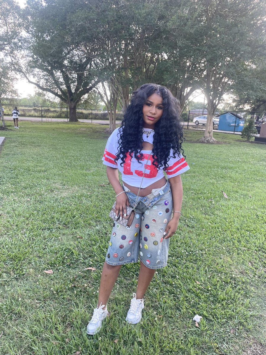 kinleylashaa's tweet photo. 1ofNONE💫 https://t.co/6KGzmxGWiy