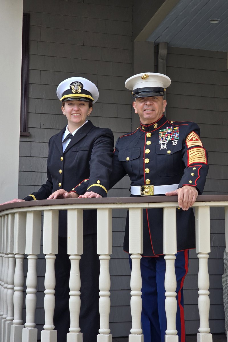 PerezTMx2's tweet image. My Two Personal Heroes🇺🇲❤️🇺🇲
My Sweetheart & Our Sweet Girl.
#USMC #USNavy