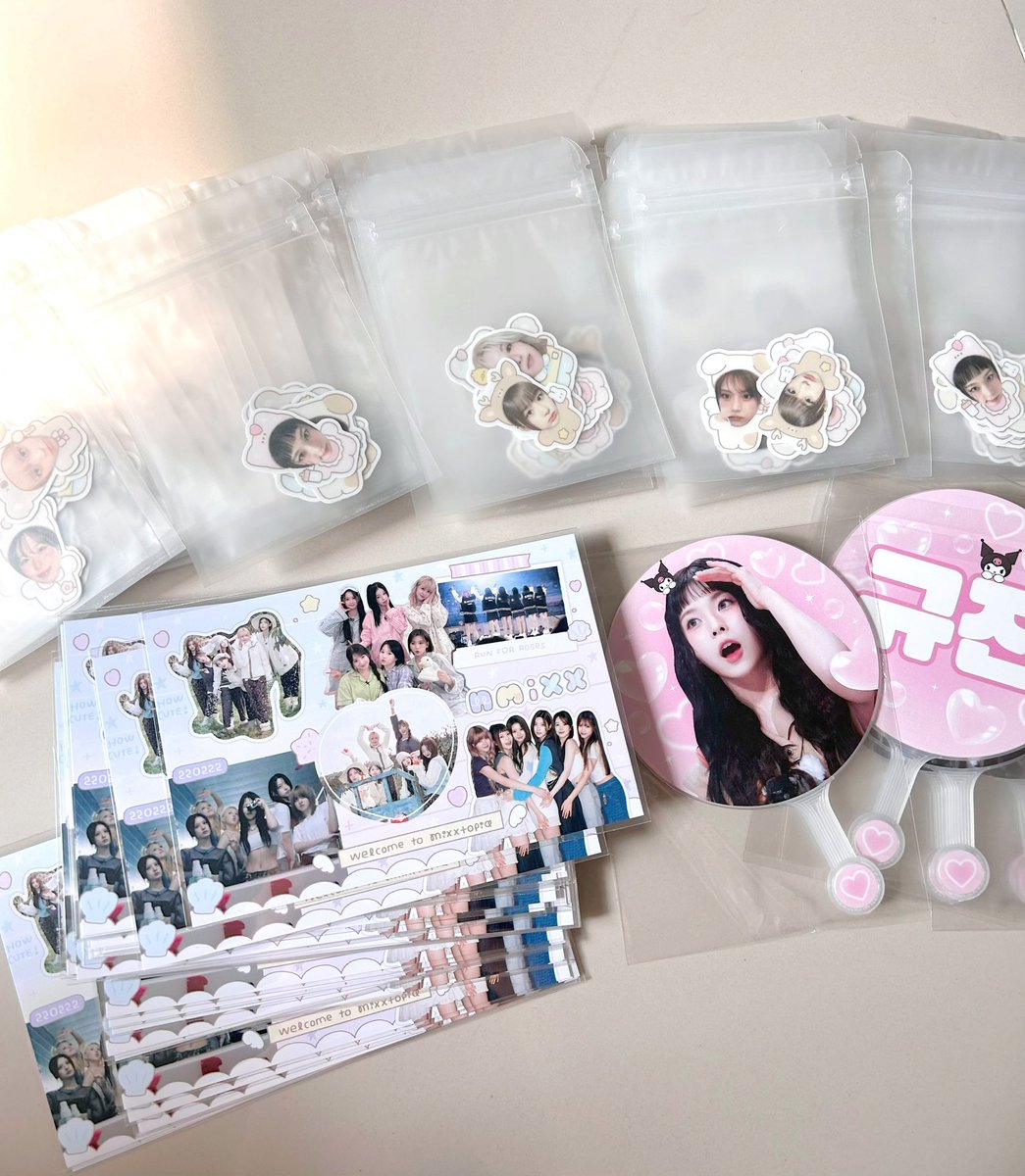 satabluu's tweet photo. special thanks  ༘⸒⸒⸒⸒ 💌˖ 𓈒⊹
♡ cms sticker postcard  preview #bunnleecms
♡ cms uchiwa #cmswithbu

———

♡ printed sticker #kigkogrw
♡ printed postcard #reviewthu9teen
♡ uchiwa #kookรีวิว https://t.co/wZAfcaZb26