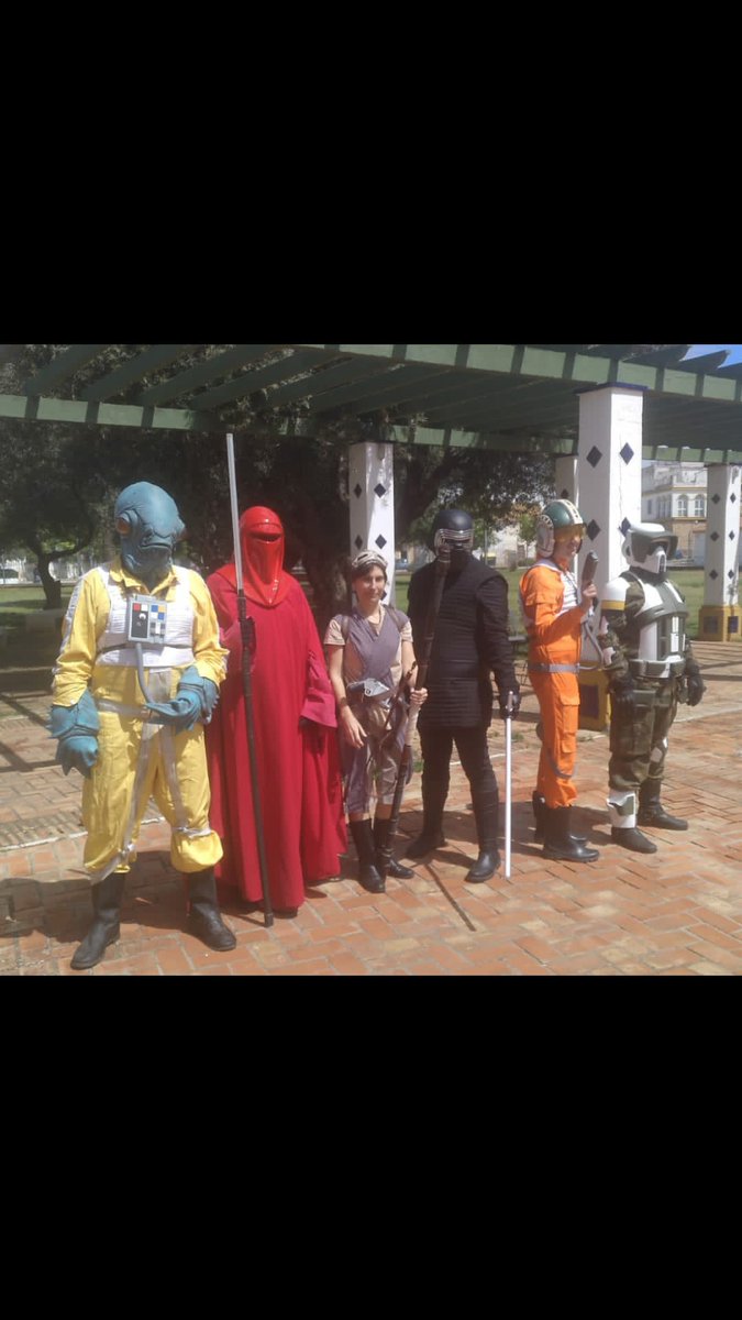 GenteInkieta's tweet photo. ¡¡Un Éxito nuestro día de STARWARS!! gracias a todos los asistentes, tiendas y socios de Gente inkieta y a @patino_films por el homenaje a Chris con la proyección de El Mensajero en merecido homenaje, y gracias al @AytoMairenalcor por su colaboración inestimable
#mairenadelalcor https://t.co/v0jAli7OrJ