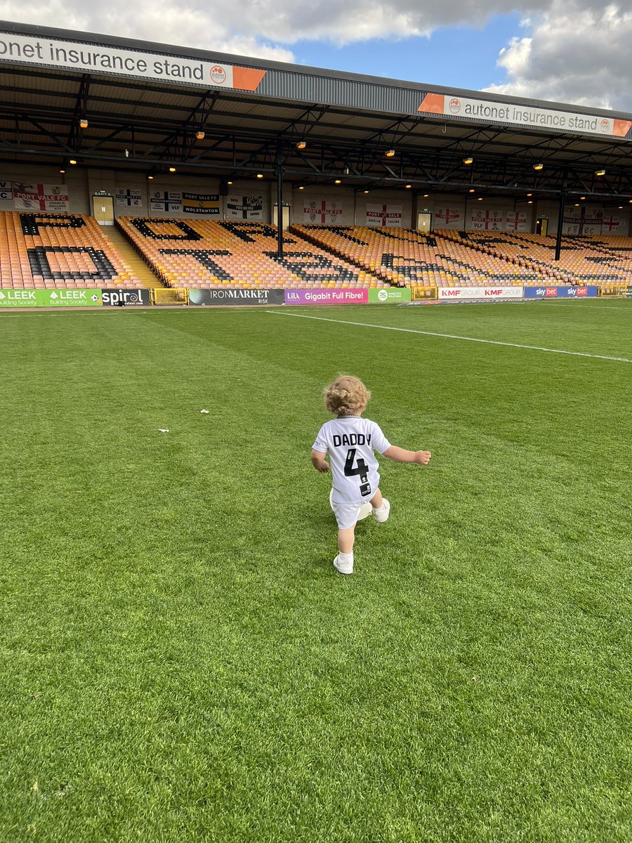Top way to end the season, job done! Unbelievable group of players and people! Core memories made with my family! Little man had a ball ⚽️❤️

<a href="/OfficialPVFC/">Port Vale Football Club</a> 
#pvfc