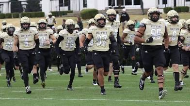 JackGarbs12's tweet image. After a great conversation with @CoachNapoleon , I’m blessed to receive my 16th division 1 offer from @Wofford_FB !! All glory to god !! @Red_Zone75 @Tonyrazz03