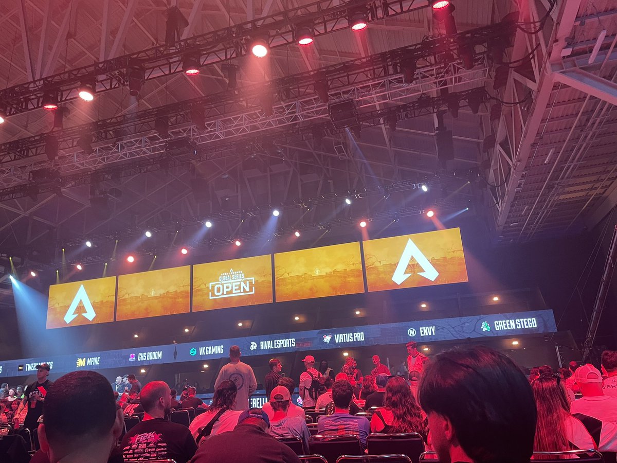 sera_h (@serah_ap) on Twitter photo 