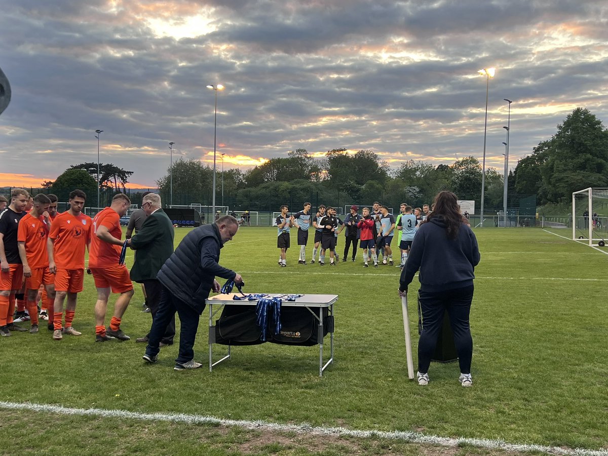 DCUnitedWorcs's tweet image. A top effort from the lads. Not to be tonight or this week. Still very proud and still a league to try and win 🙏

#DoItForDomo