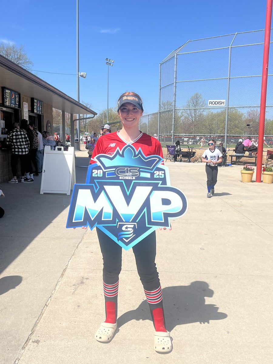 Had so much fun in Iowa and so proud of my girl Kenz getting her first dinger! I caught all the games with a couple inning  break and got mvp for one of the games.
<a href="/kenzie_ocall2/">Kenzie</a> <a href="/LLSHarrison/">Louisville-Lady-Sluggers-Harrison</a> <a href="/USSSA/">USSSA</a> <a href="/LSWsoftball/">LS West Softball</a>