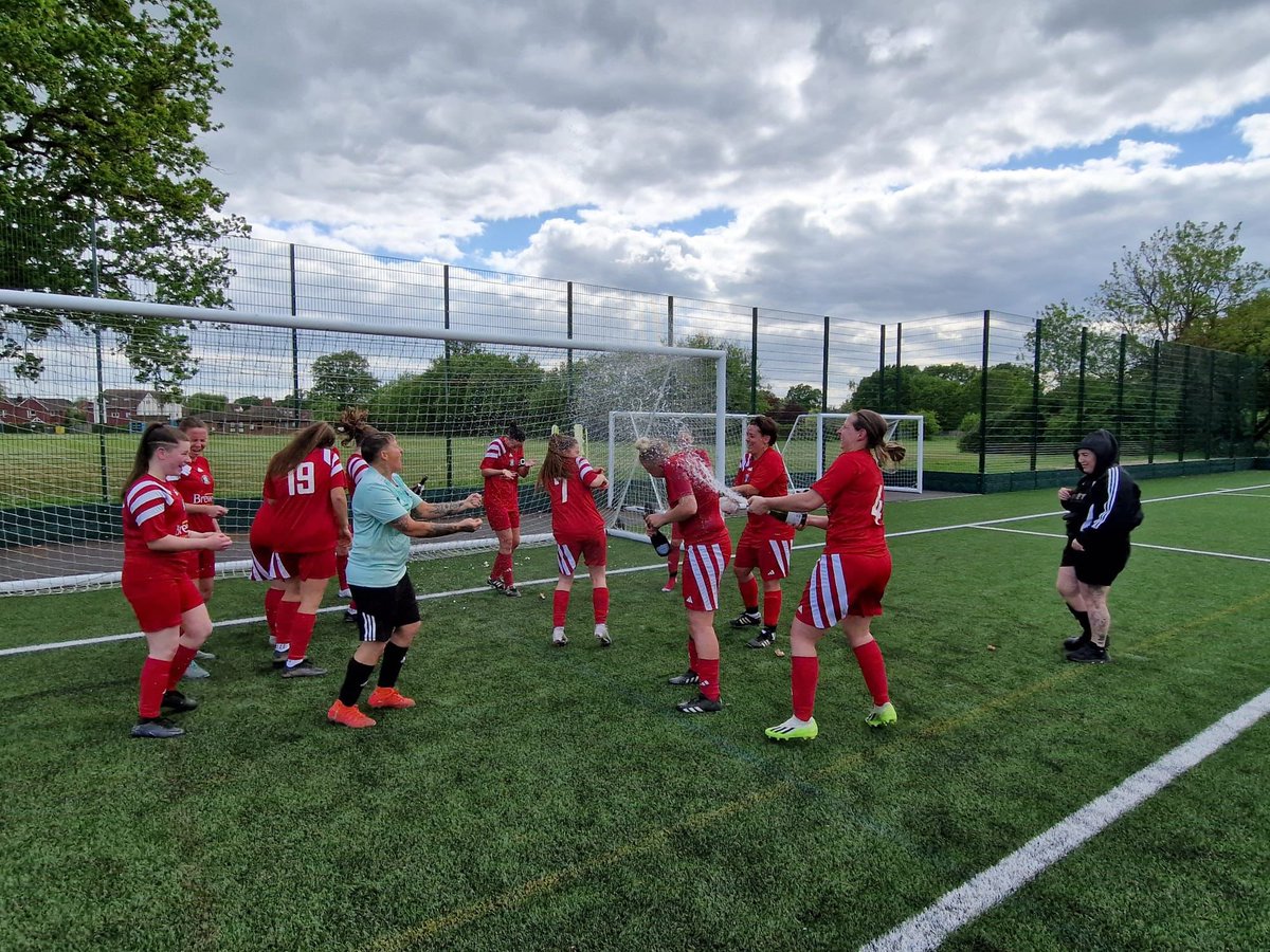UNDEFEATED CHAMPIONS!! 🏆 We are going up ☝🏼

&amp; that’s a wrap on our 24/25 season and we have finished top of league unbeaten. And that’s not through luck! 

From start to finish everyone has shown dedication &amp; grafted both on the pitch and in training.