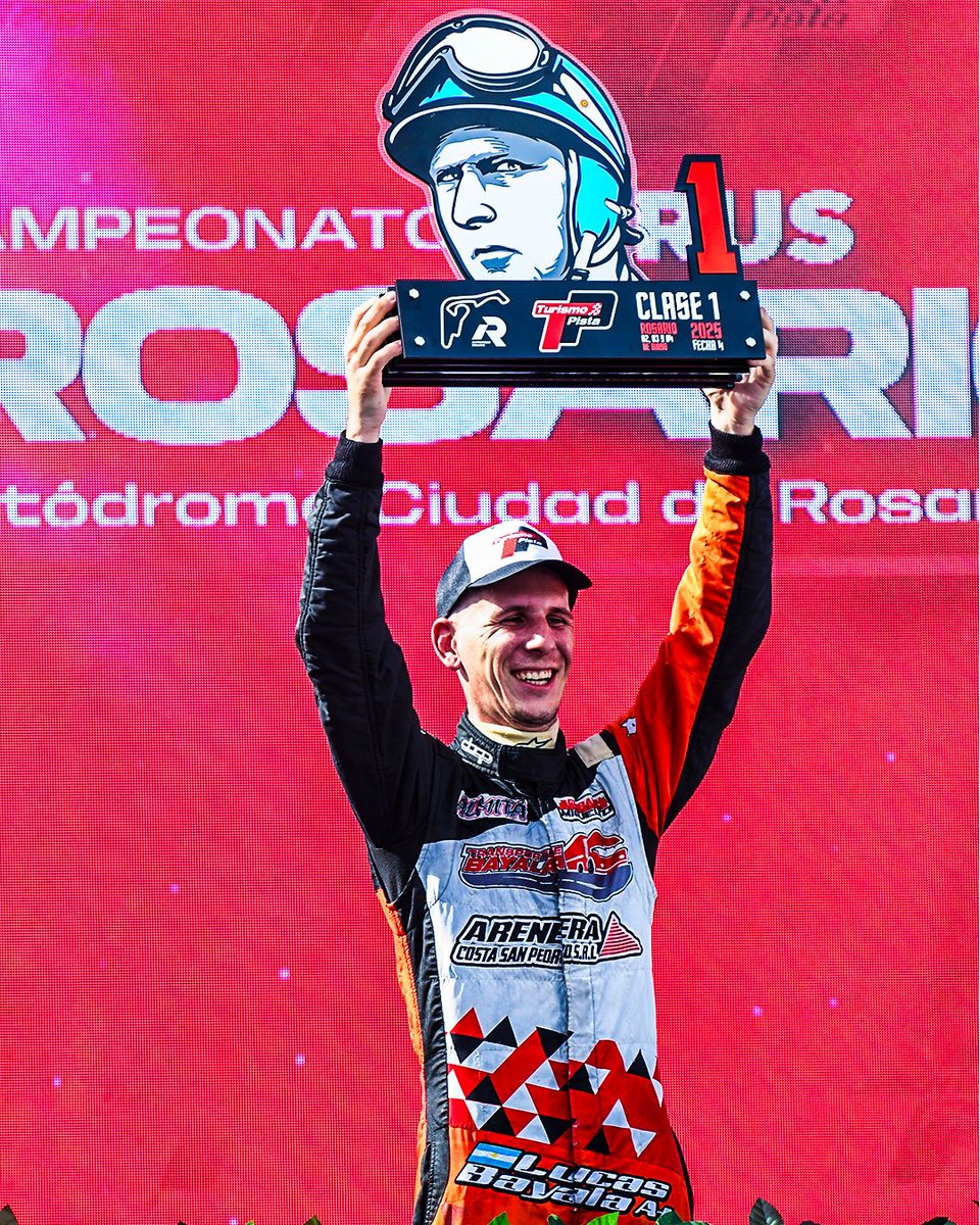 TurismoPista's tweet photo. 🏆👏 Lucas Bayala y el regreso al triunfo en la Clase 1.

#TurismoPista 
#TPenRosario https://t.co/p7b8HabRuV