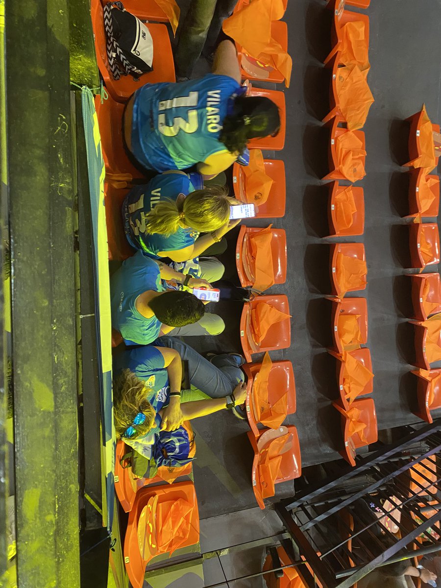 Venuseramujer's tweet photo. No ha podido ser pero nos habéis hecho disfrutar @CBAvenida Orgullo de equipo y de afición (éramos hoy pocos pero ruidosos) https://t.co/4FCixKZv0K